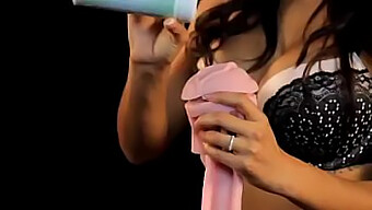 Vivi Il Piacere Supremo Con Fleshlight E Daisy Marie!